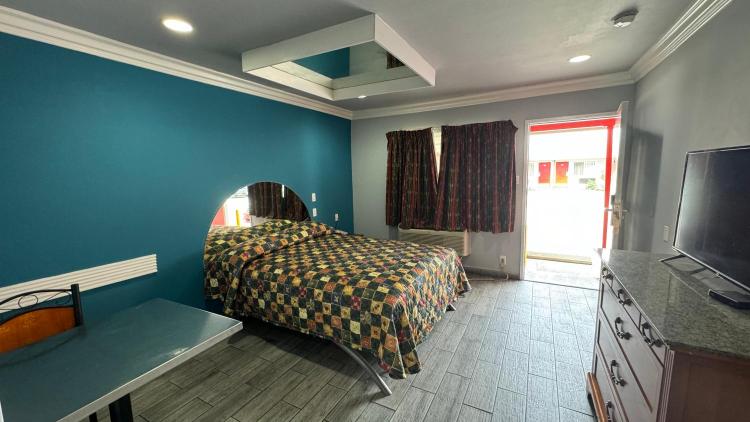 Hiland Motel photo 2