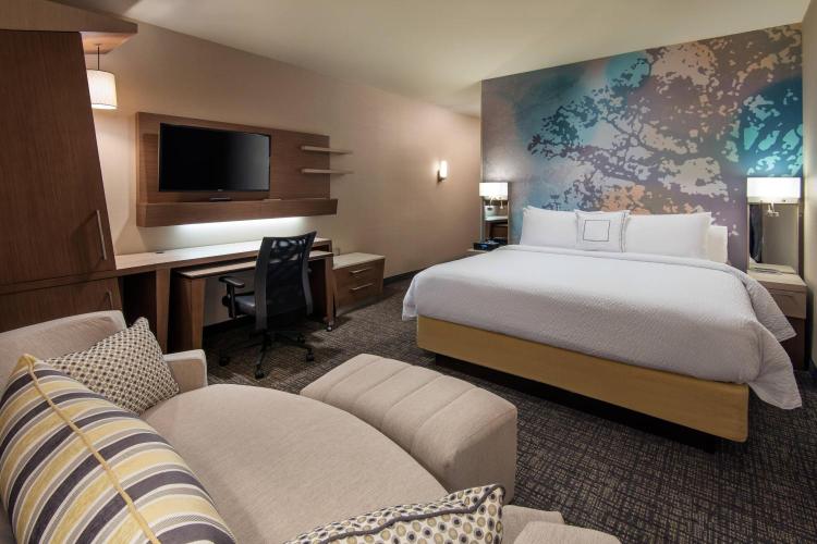 Courtyard by Marriott Irvine Spectrum photo 2