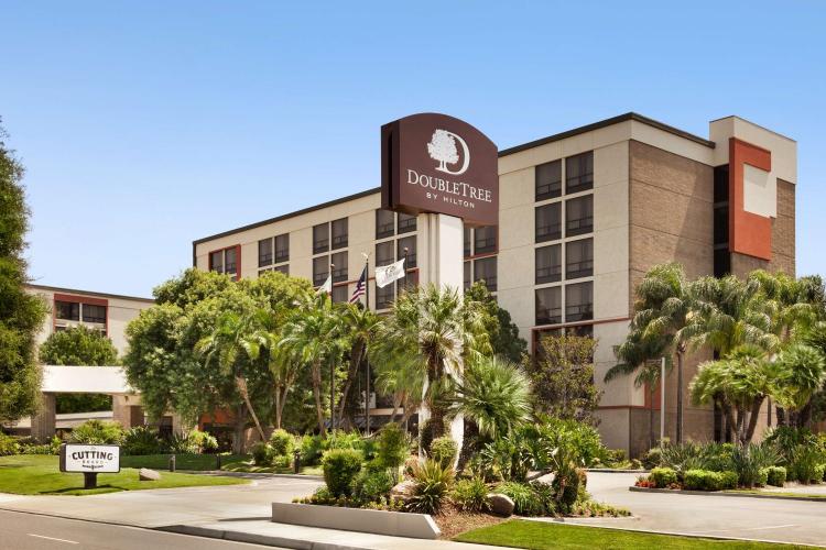 DoubleTree by Hilton San Bernardino photo 1