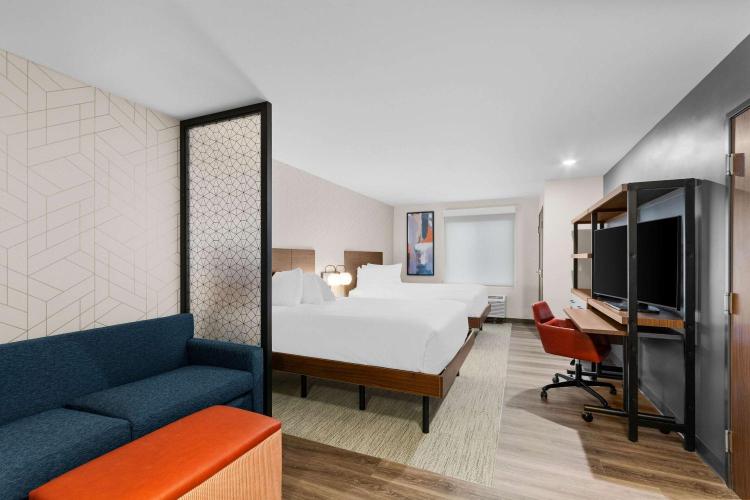 Everhome Suites Lexington - Horse Park photo 1