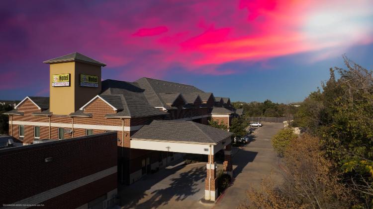 Texas Bungalows Hotel & Hotel Que at Lakeline Austin Cedar Park photo 1