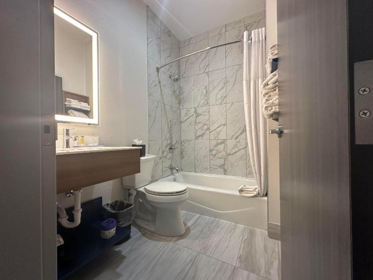 Microtel Inn & Suites by Wyndham Amarillo West photo 2