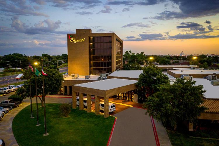 MCM Elegante Hotel photo 1