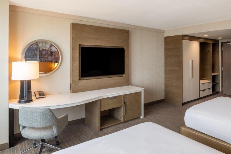 Hilton Cleveland Downtown photo 2