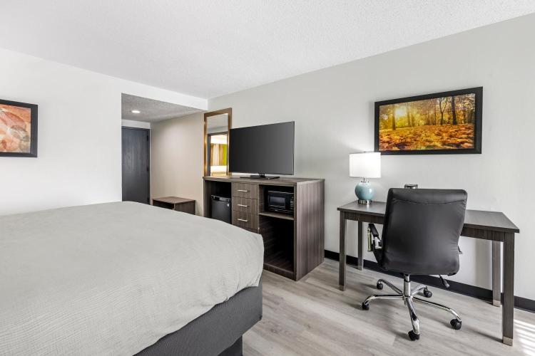 Quality Inn Clarksville - Exit 11 photo 2