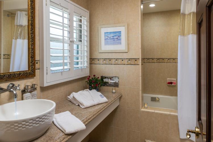 The Eagle Inn photo 3