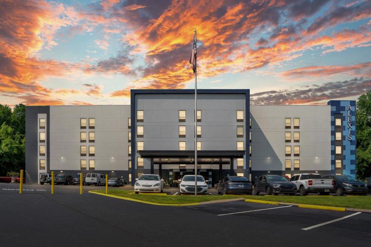 Alexis Inn and Suites Hotel photo 1