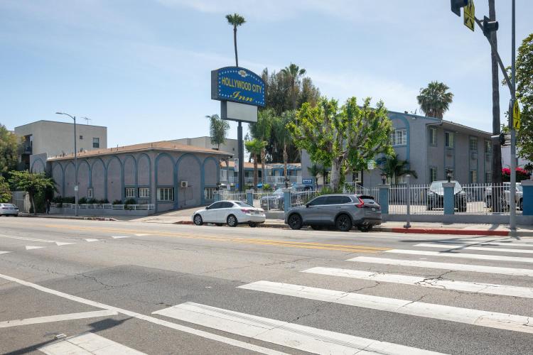 Hollywood City Inn photo 1