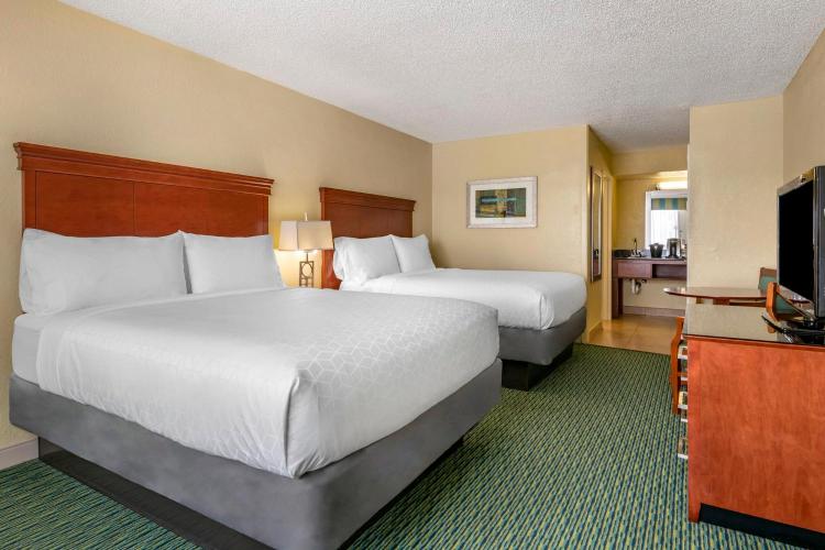 Holiday Inn Resort Orlando - Lake Buena Vista by IHG photo 3
