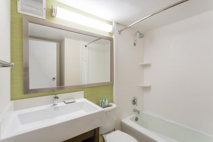 Wyndham Garden Fresno Yosemite Airport photo 3