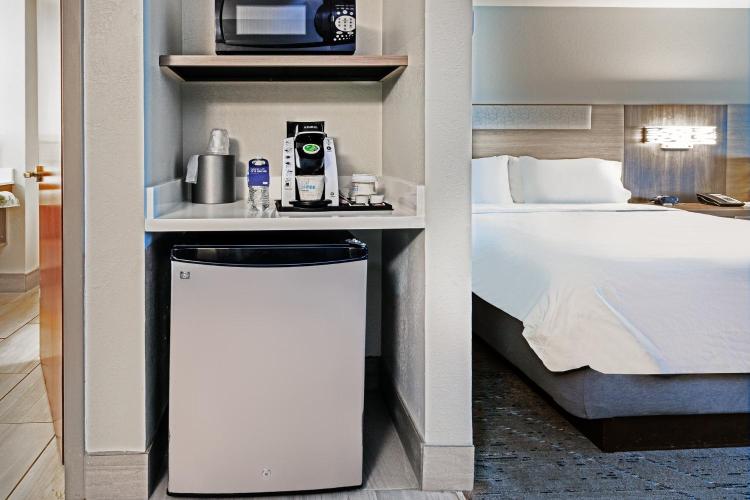 Holiday Inn Express Harvey-Marrero by IHG photo 3