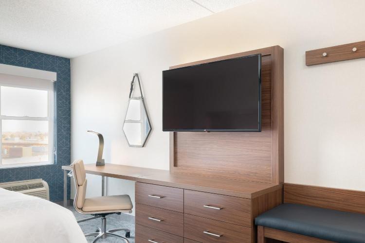 Holiday Inn Express & Suites Boston - Cambridge by IHG photo 3