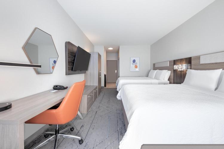 Holiday Inn Express Hotel & Suites Dallas West by IHG photo 2