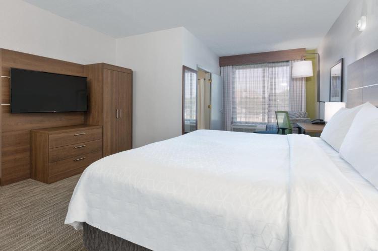 Holiday Inn Express Hotel & Suites Dallas Fort Worth Airport South by IHG photo 2
