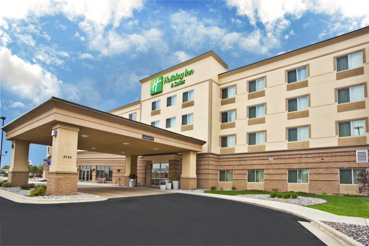 Holiday Inn & Suites Green Bay Stadium by IHG photo 1