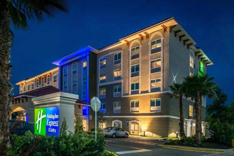 Holiday Inn Express & Suites - St. Petersburg - Madeira Beach by IHG photo 1