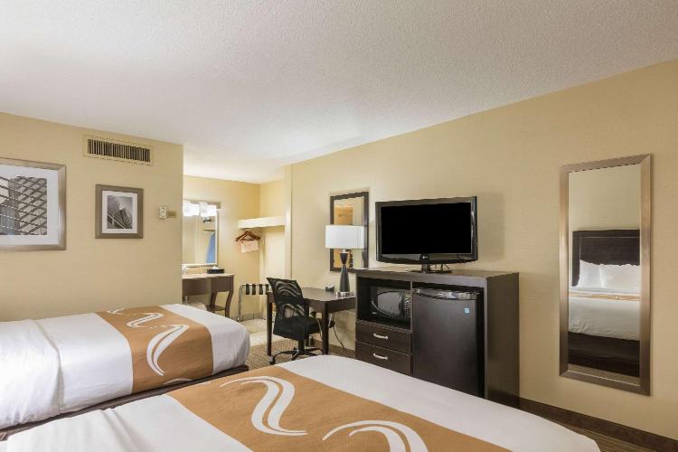 Quality Inn University Lansing photo 3