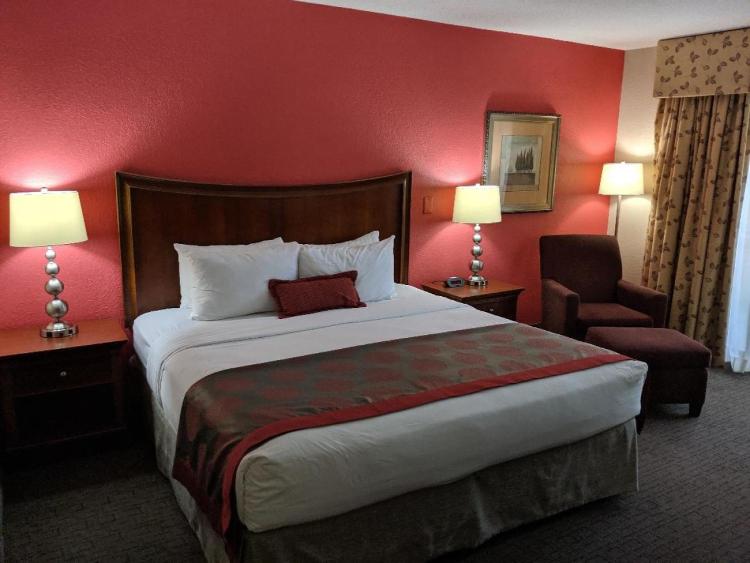 Ramada by Wyndham Raleigh photo 3