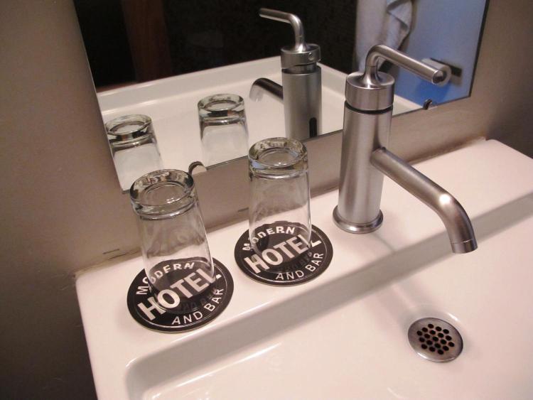 Modern Hotel photo 3