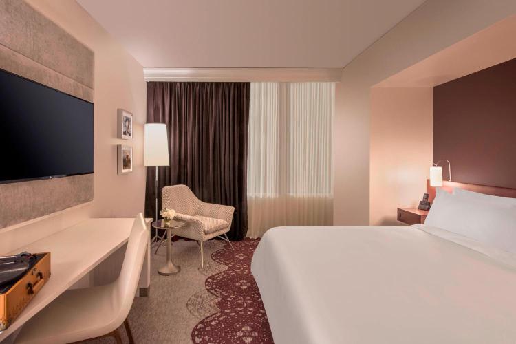 The Elizabeth Hotel, Autograph Collection photo 1