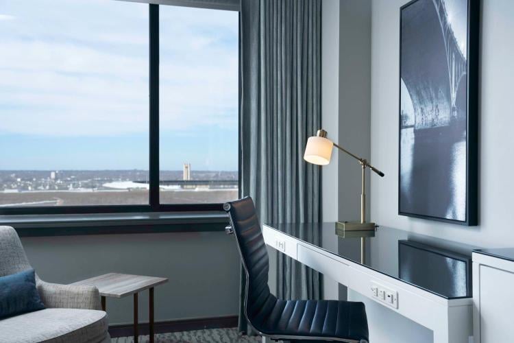 The Lofton Hotel Minneapolis, Tapestry Collection by Hilton photo 3