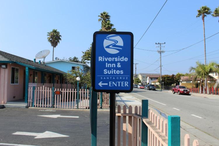 Riverside Inn & Suites Santa Cruz photo 1