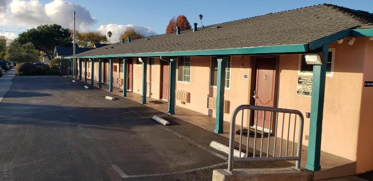 Riverside Inn & Suites Santa Cruz photo 2