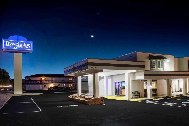 Travelodge by Wyndham Colorado Springs Airport - Peterson SFB photo 1