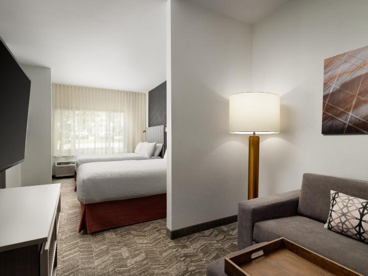 SpringHill Suites Kansas City Overland Park photo 3