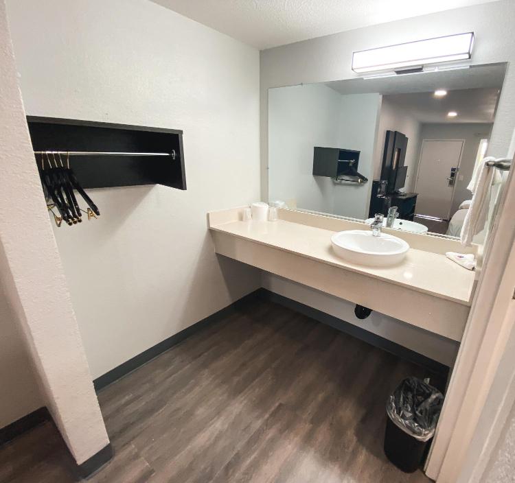 Motel 6-Sacramento, CA - North photo 1