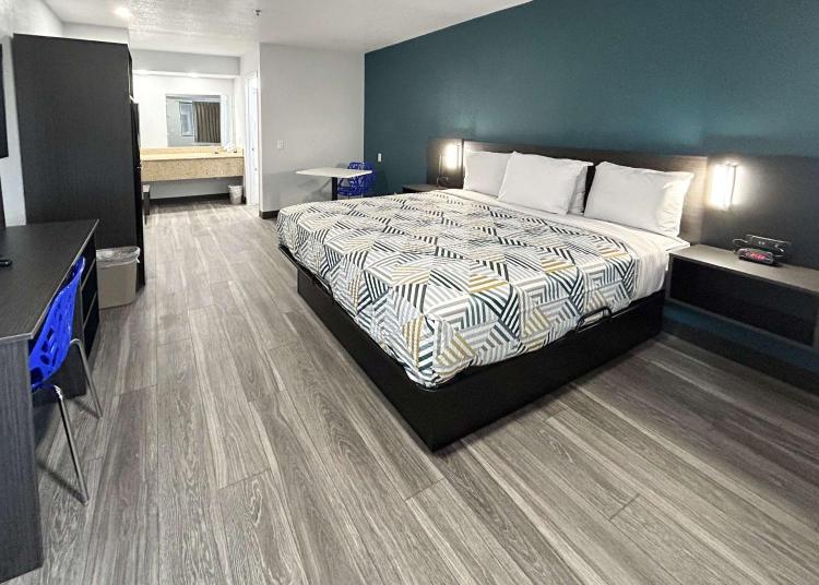 Studio 6 Bakersfield, CA South photo 3