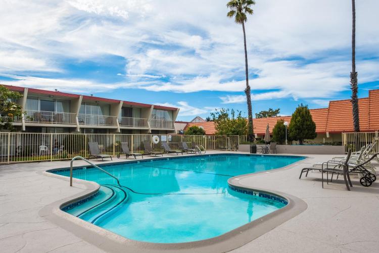 Travelodge by Wyndham Monterey Bay photo 1