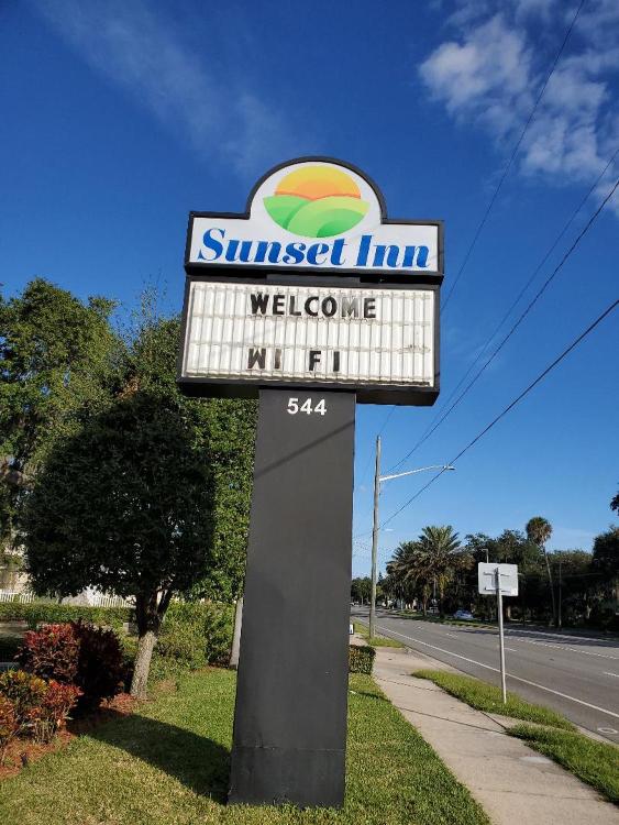 Sunset Inn Daytona Beach photo 1
