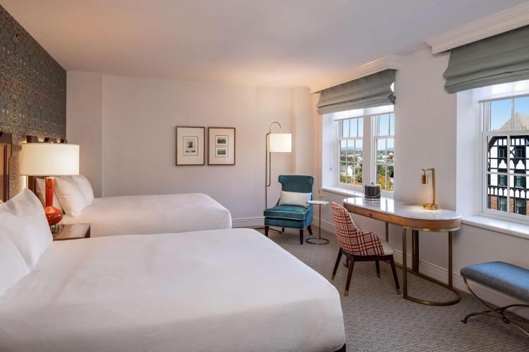 Hotel Roanoke & Conference Center, Curio Collection by Hilton photo 2