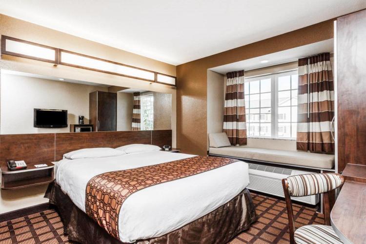 Microtel Inn & Suites by Wyndham Macon photo 3