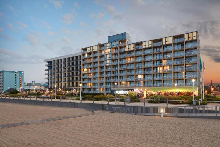 Four Points by Sheraton Virginia Beach Oceanfront photo 1