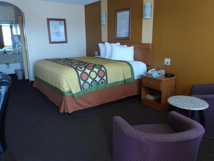 Super 8 by Wyndham Waco/Mall area TX photo 2