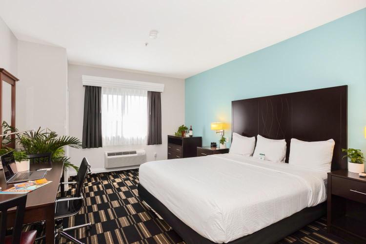 The Hotel Oceanside photo 2