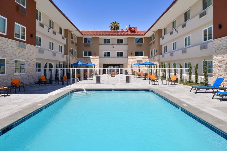 Holiday Inn Express - Santa Rosa North by IHG photo 1