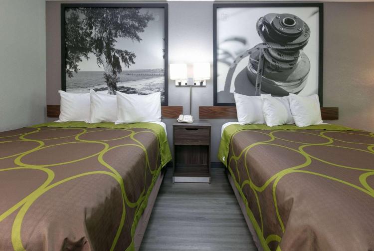 Super 8 by Wyndham Diberville Biloxi Area photo 3