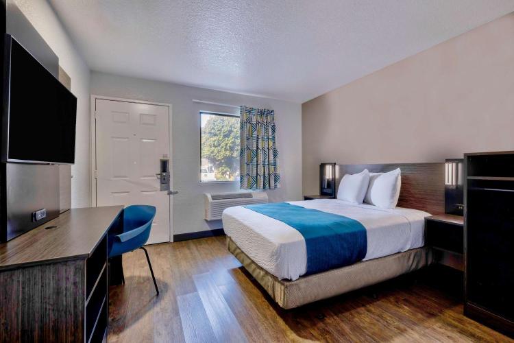 Motel 6-Anaheim, CA - Fullerton East photo 2