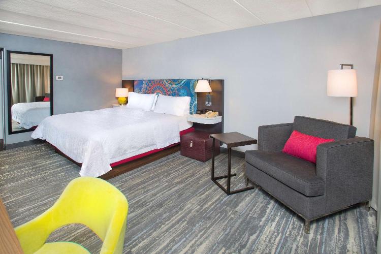 Hampton Inn & Suites Annapolis photo 1