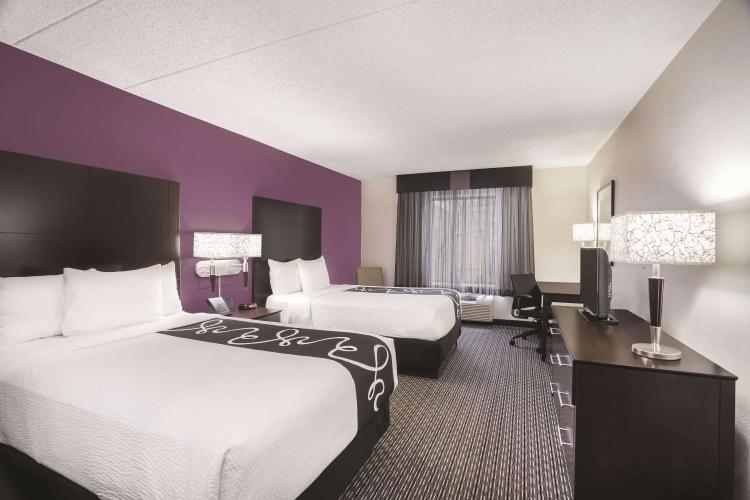 La Quinta Inn by Wyndham Fresno Yosemite photo 2