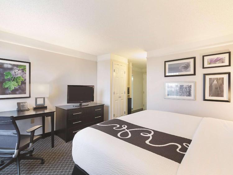 La Quinta by Wyndham Austin Round Rock photo 3