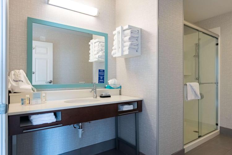Hampton Inn & Suites Salt Lake City Airport photo 4