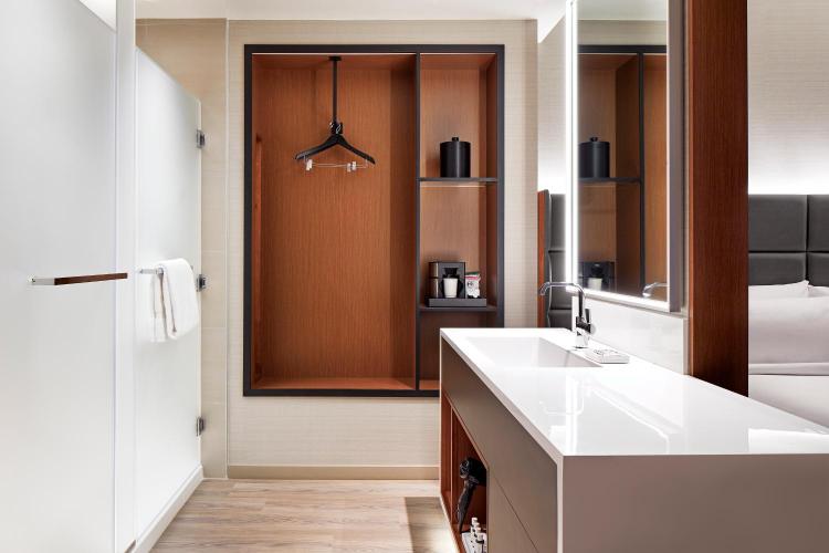 AC Hotel by Marriott San Jose Santa Clara photo 2