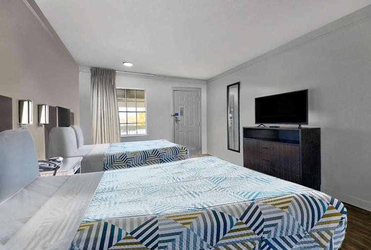 Studio 6-Denton, TX - UNT photo 2