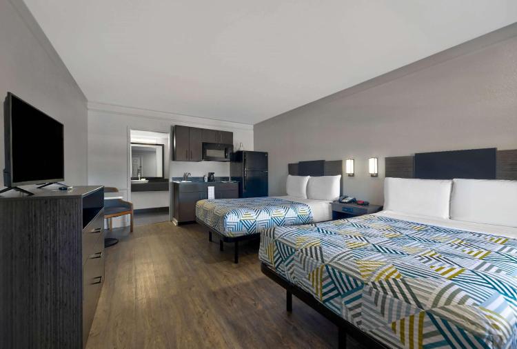 Studio 6-Denton, TX - UNT photo 3