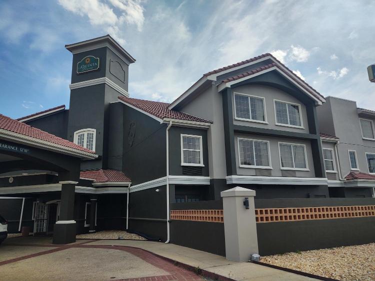 La Quinta by Wyndham Macon photo 1