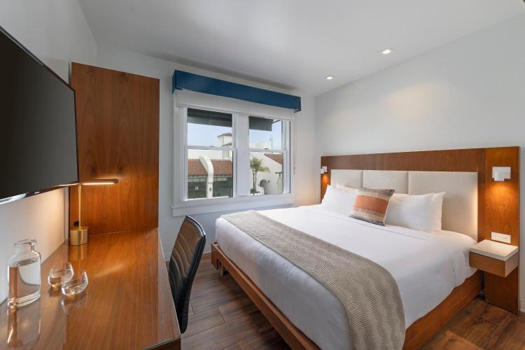 Riviera Beach House photo 2